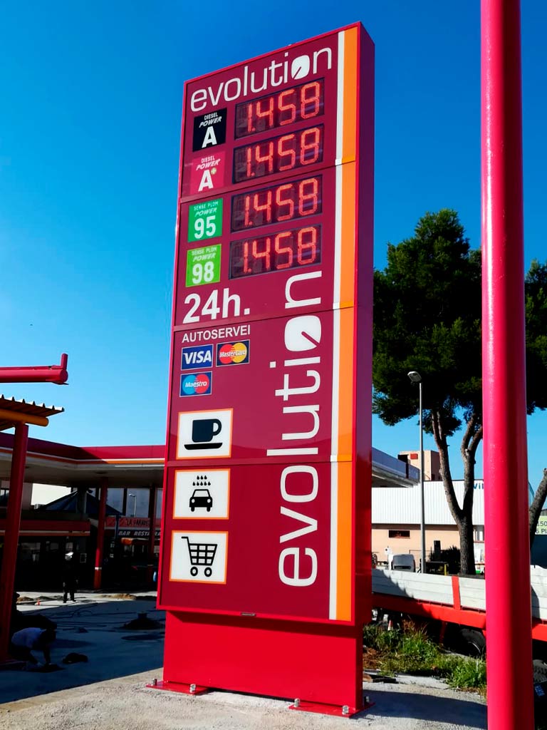 monolitos gasolineras