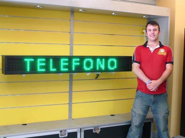Oferta de Rótulo Led con Textos 13X de 161x20 cm. LED verde. 96x8 px P16