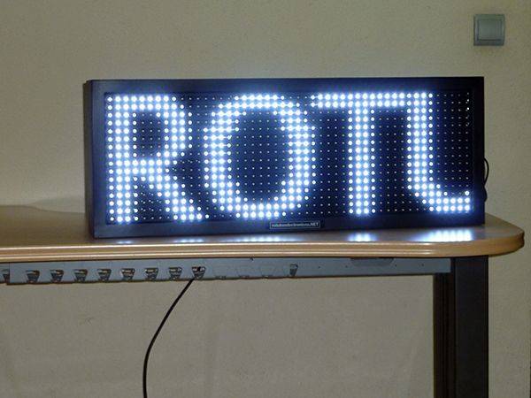Oferta de Carteles programables led blanco de 85x32 cm. y 48x16 px TCP/IP
