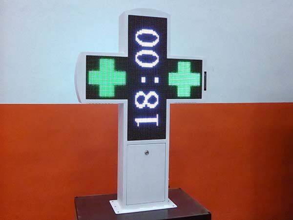 Oferta de carteles para farmacias 88x120 cm.  Bicolor verde+blanco